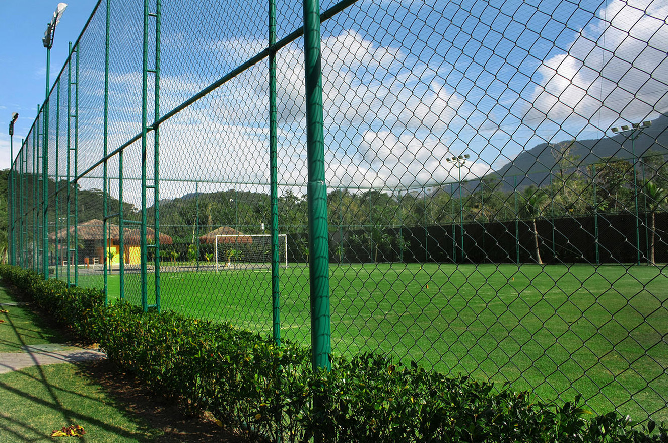 Quadra de futebol no loteamento fechado de frente a praia Massaguaçu Caraguatatuba Costa Nova Residence Club