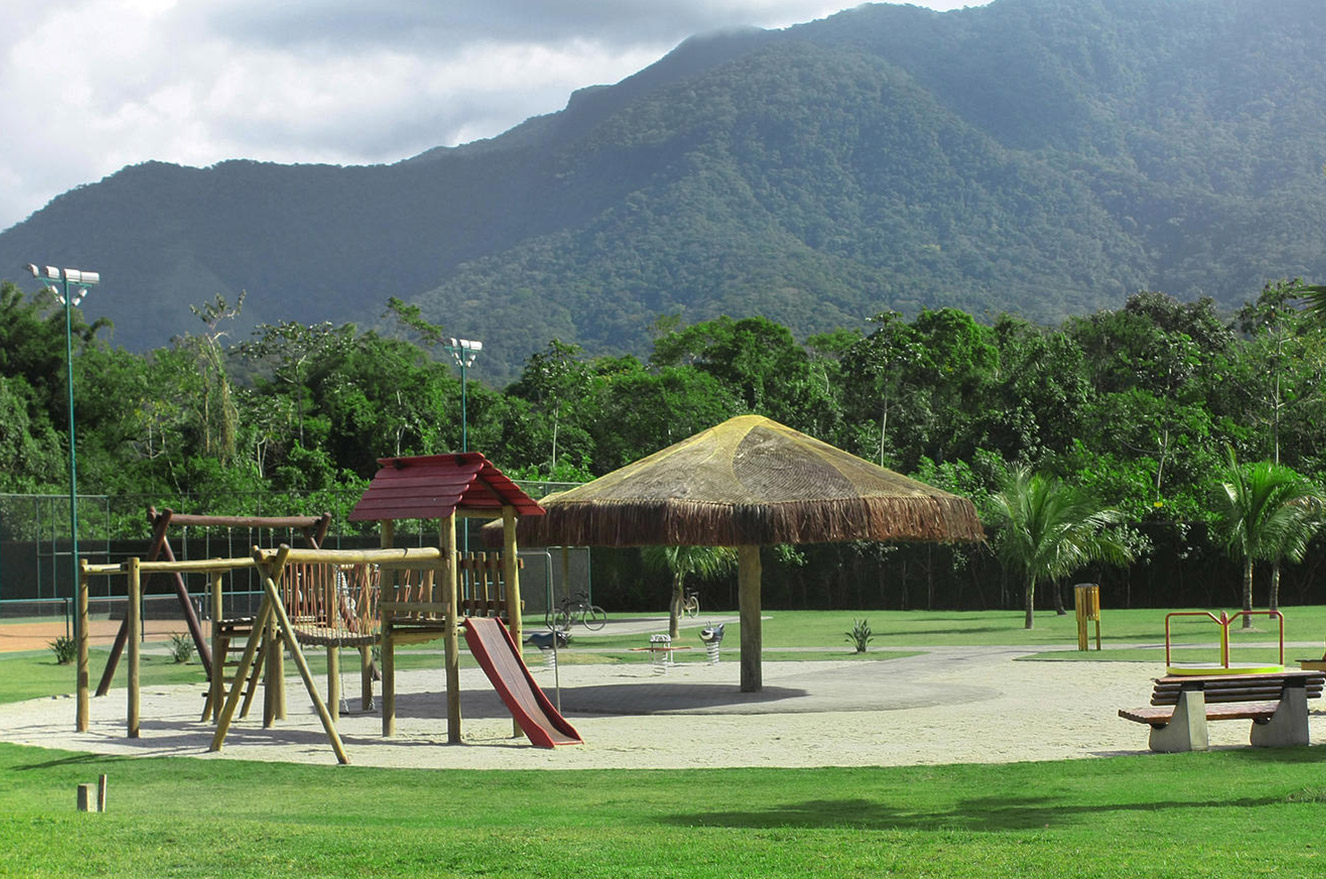 Estrutura do Parque infantil em Costa Nova Residence Club loteamento fechado de frente a praia Massaguaçu Caraguatatuba